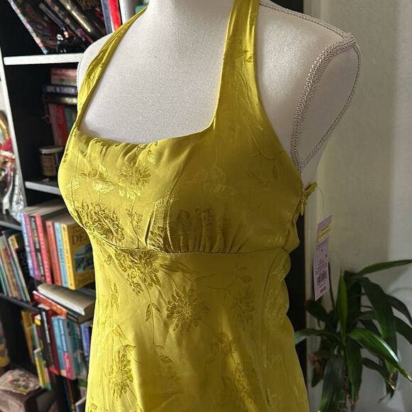Wild Fable Size Small Yellow Halter Dress Silky material NWT - Picture 5 of 7